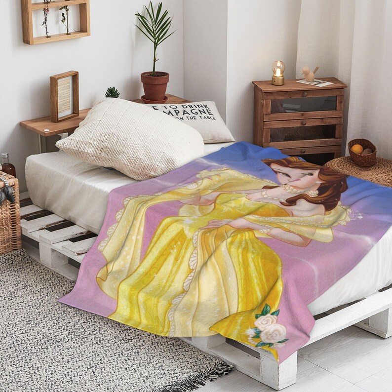 Disney Bella Quilt Blanket - Ideal for Home Decoration and Sofa Blanket - Image 4