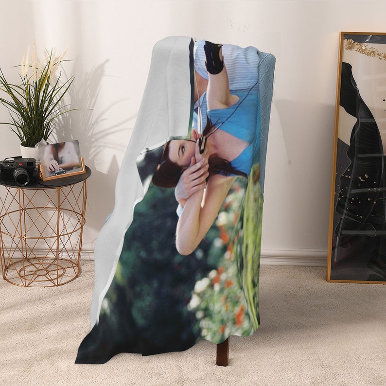 Disney Royal Engagement Personalized Quilt Bedding Set Blanket - Great Gifts for Family and Home Decoration - Image 4