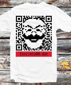 Elliot Hacker Mr. Robot QR Code T-Shirt - Vintage and Retro Cool Gift for Anime Fans