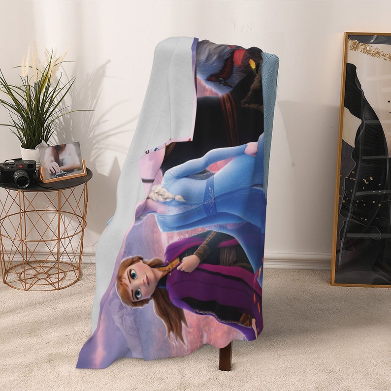 Frozen Quilt Blanket: Suitable for Living Room and Sofa Blanket - Image 3