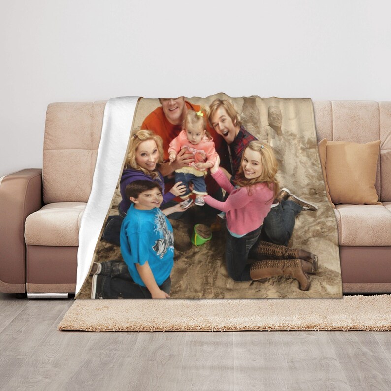 Good Luck Charlie Personalized Quilt Bedding Set - Ideal for Family Gifts and Home Decor - Image 3