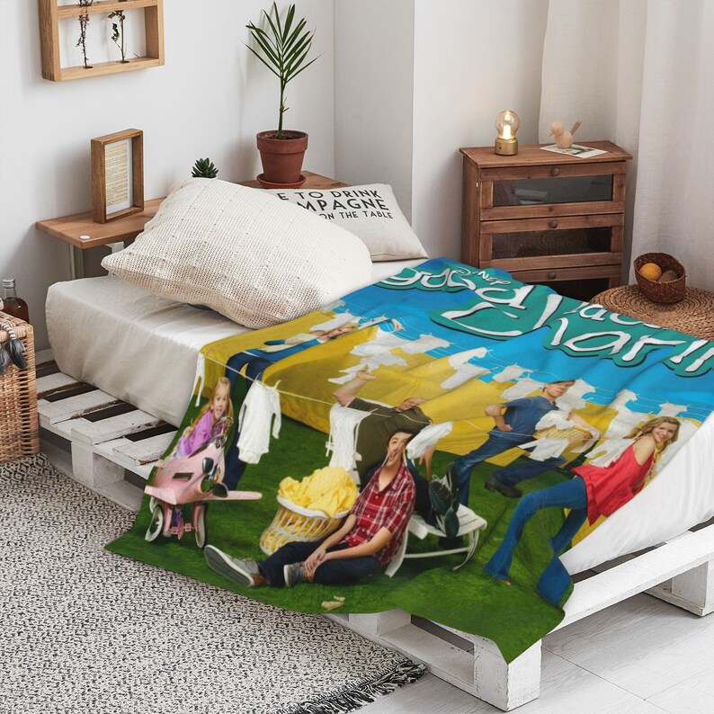 Good Luck Charlie Personalized Quilt Blanket - Ideal for Home Decoration and Sofa Blanket - Image 3