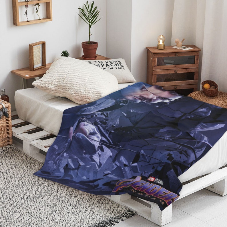 Hawkeye Personalized Quilt Blanket - Suitable for Home Decoration & Great Gift for Family - Image 3