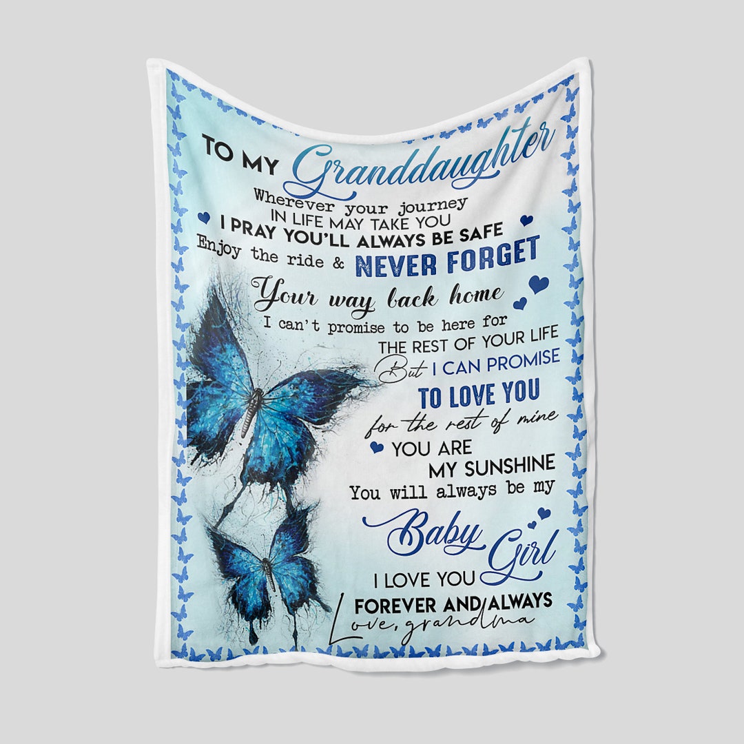 Heartwarming Personalized Grandma Quilt Blanket for Granddaughter - Perfect for Home Decoration