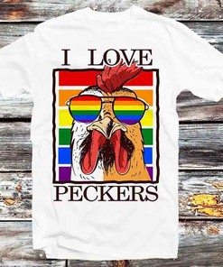 I Love Peckers LGBT Chicken Dad Vintage Retro Cool Gift T-Shirt