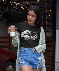 Japanese Kanji Wave Hoodie - Kanagawa Big Wave Streetwear Sweatshirt as Gift for Enthusiasts