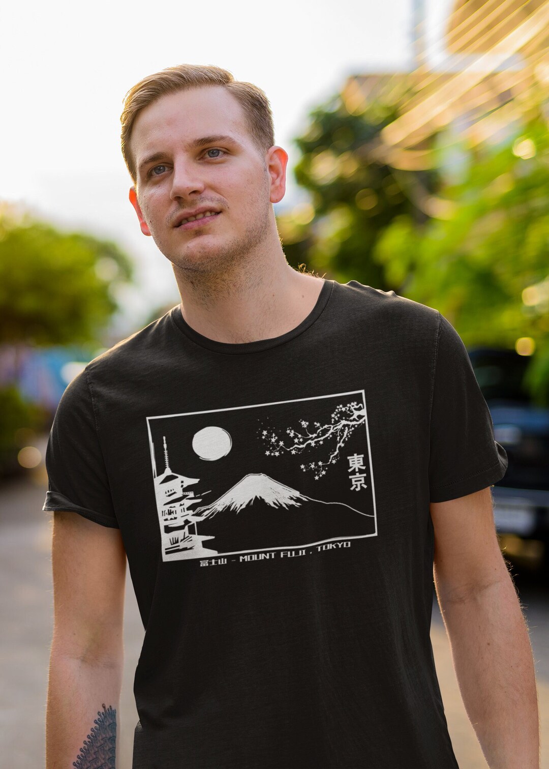 Japanese Mount Fuji Tee - Tokyo Aesthetic Shirt with Bonus Gift for Anime Lovers