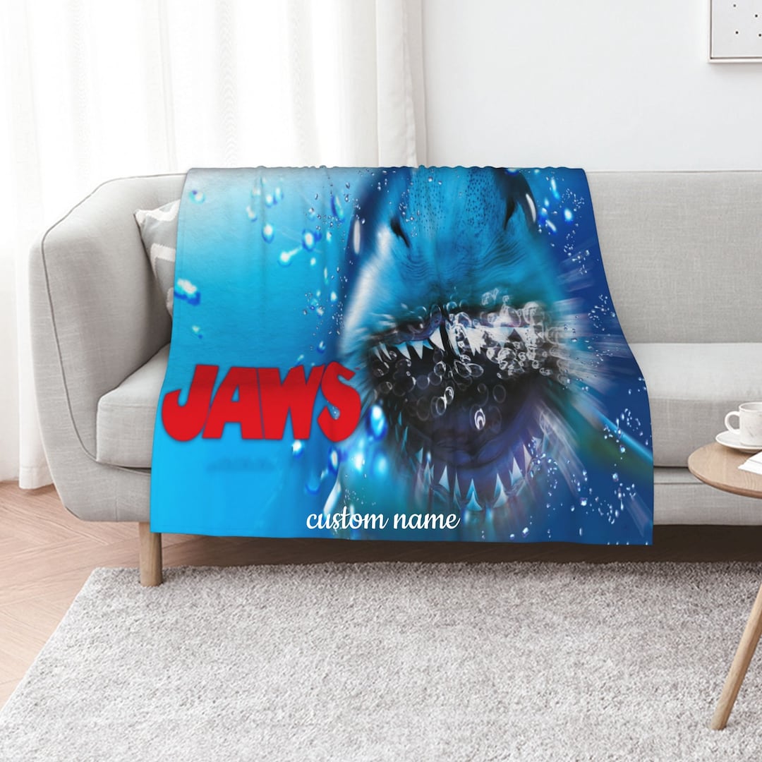 Jaws Quilt Blanket Set with Custom Name - Ideal for Home Decoration & Picnics