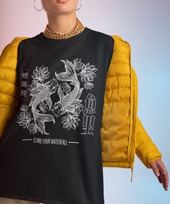 Koi Carp Japanese Tee - Traditional Japanese Art Streetwear Shirt with Bonus Gift for Lovers