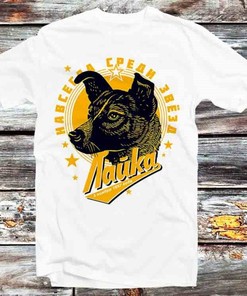 Laika Astronaut Dog Tee - Perfect Gift for Animal Lovers, Vintage Retro Anime T-Shirt