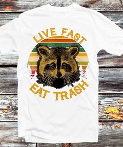 Live Fast Eat Trash Raccoon Retro Cool Anime T-Shirt - Perfect Gift Idea