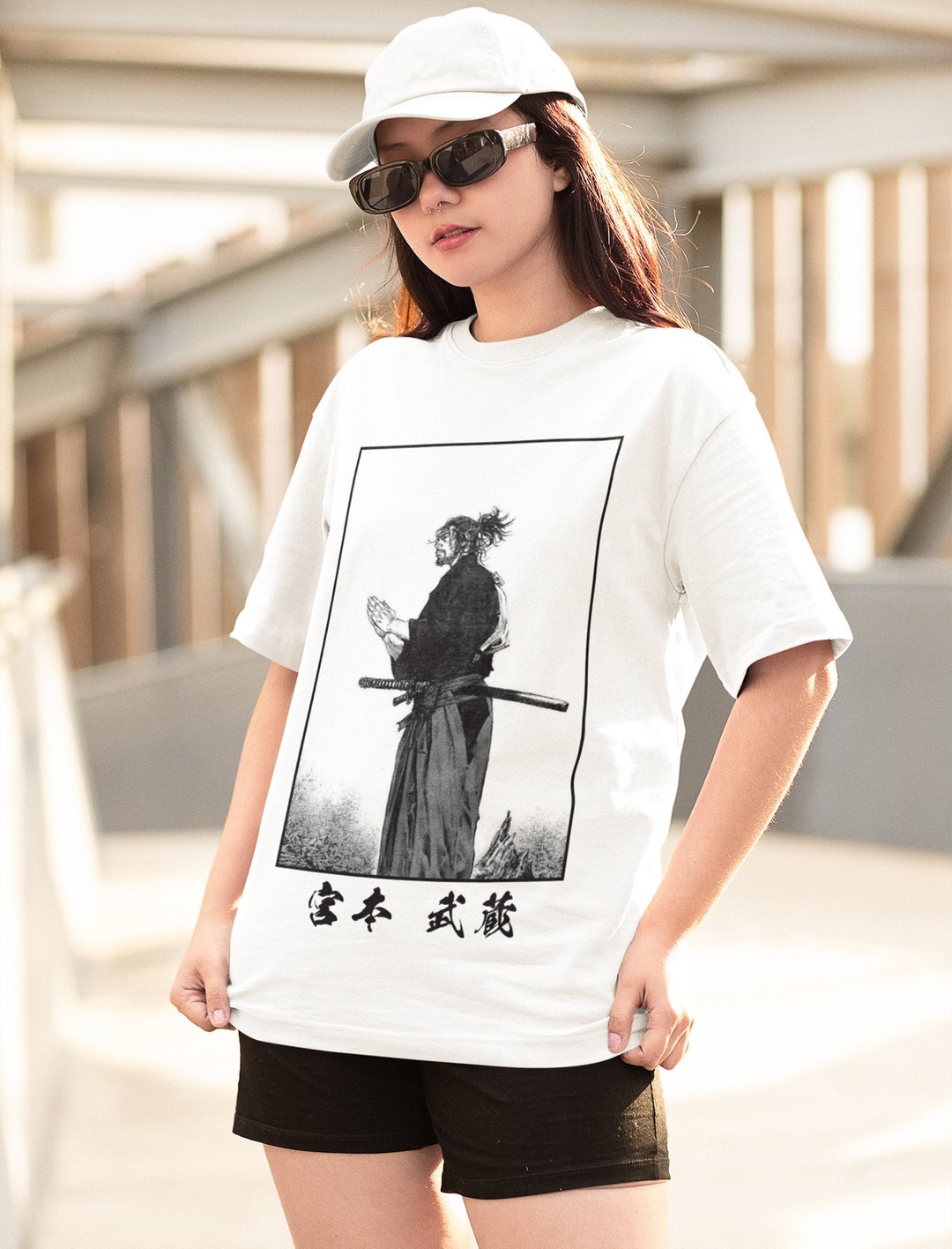 Miyamoto Musashi Anime Tee: Unisex Vagabond Manga Shirt - Gift for Manga Lovers