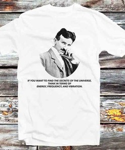 Nikola Tesla Selfie Portrait Quote Tee - Clever Anime/Cartoon Fan Gift with Quote