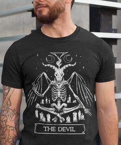 Occult Shirt with Baphomet Witchcraft Black Magic Ritual T-Shirt for Fans +1
