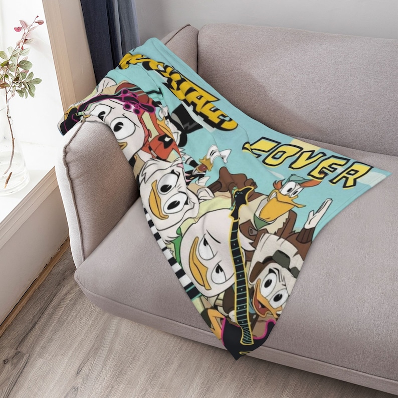 Personalized Disney Ducktales Quilt Blanket Bedding Set for Picnic and Living Room Decor - Perfect for Bedroom Decor - Image 4