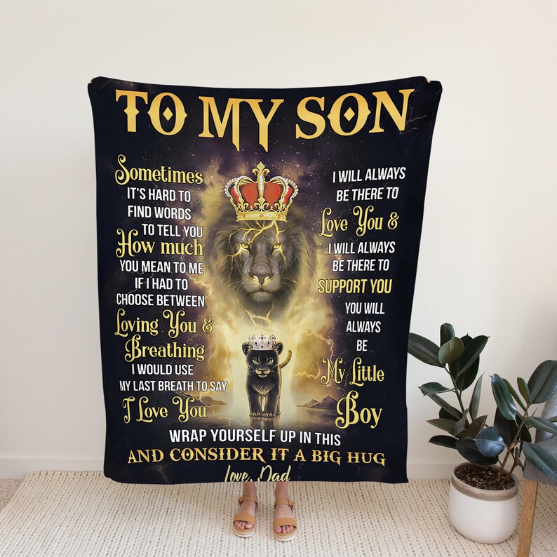 Personalized Family Lion King Quilt Blanket Bedding Set - Unique Gift for Boys and Girls, Home Decoration - Image 2