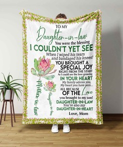Personalized Family Throw Blanket with Daughter Name for Daughter-In-Law - Perfect for Bedroom Decor, Great Gifts for Family