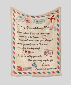 Personalized Letter Blanket Bedding Set for Granddaughter - Perfect for Bedroom Decor
