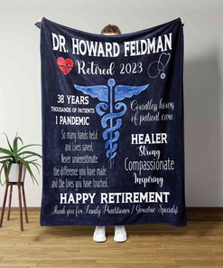 Personalized Retirement Blanket for Colleague, Ideal Gift for Retirement and Farewell