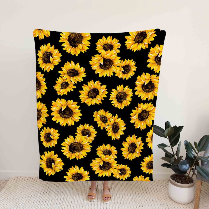 Personalized Sunflower Quilt Blanket - Baby, Family, Birthday Gifts or Christmas - Image 2