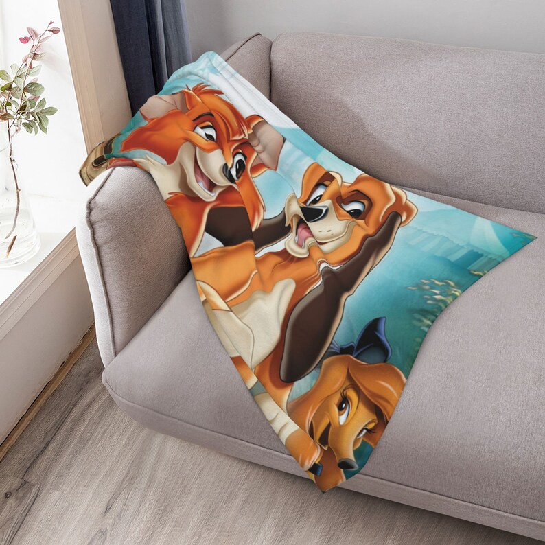Hound in Town Quilted Blanket NCU0DK410
