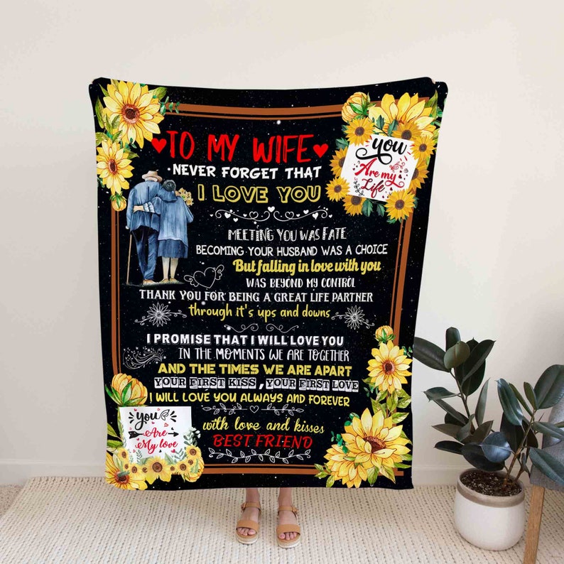 Personalized Wedding Blanket for Old Couple, Perfect Gift for Anniversary and Housewarming - Image 2
