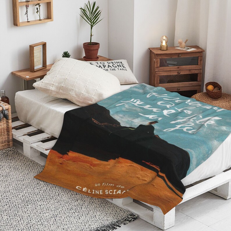 Portrait De La Jeune Fille En Feu Personalized Quilt Blanket Bedding Set - Great Gifts for Family and Home Decoration - Image 4