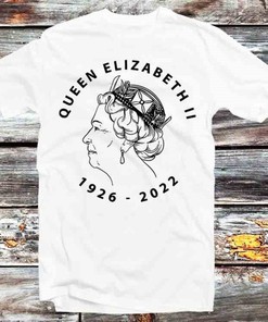 Queen Elizabeth II Coronation Vintage Style T-Shirt - Anime & Cartoon Fan Gift