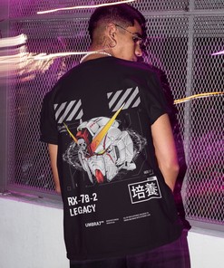 Retro Gundam Shirt for Anime and Manga Enthusiasts - Perfect Manga Gift for Fans
