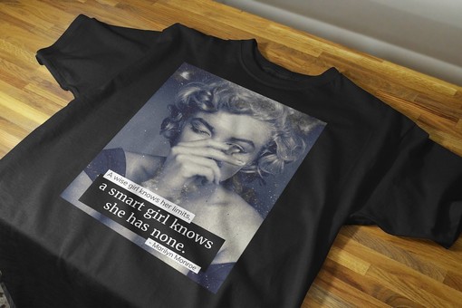 Retro Marilyn Monroe Tee - Perfect for Mother's Day Present