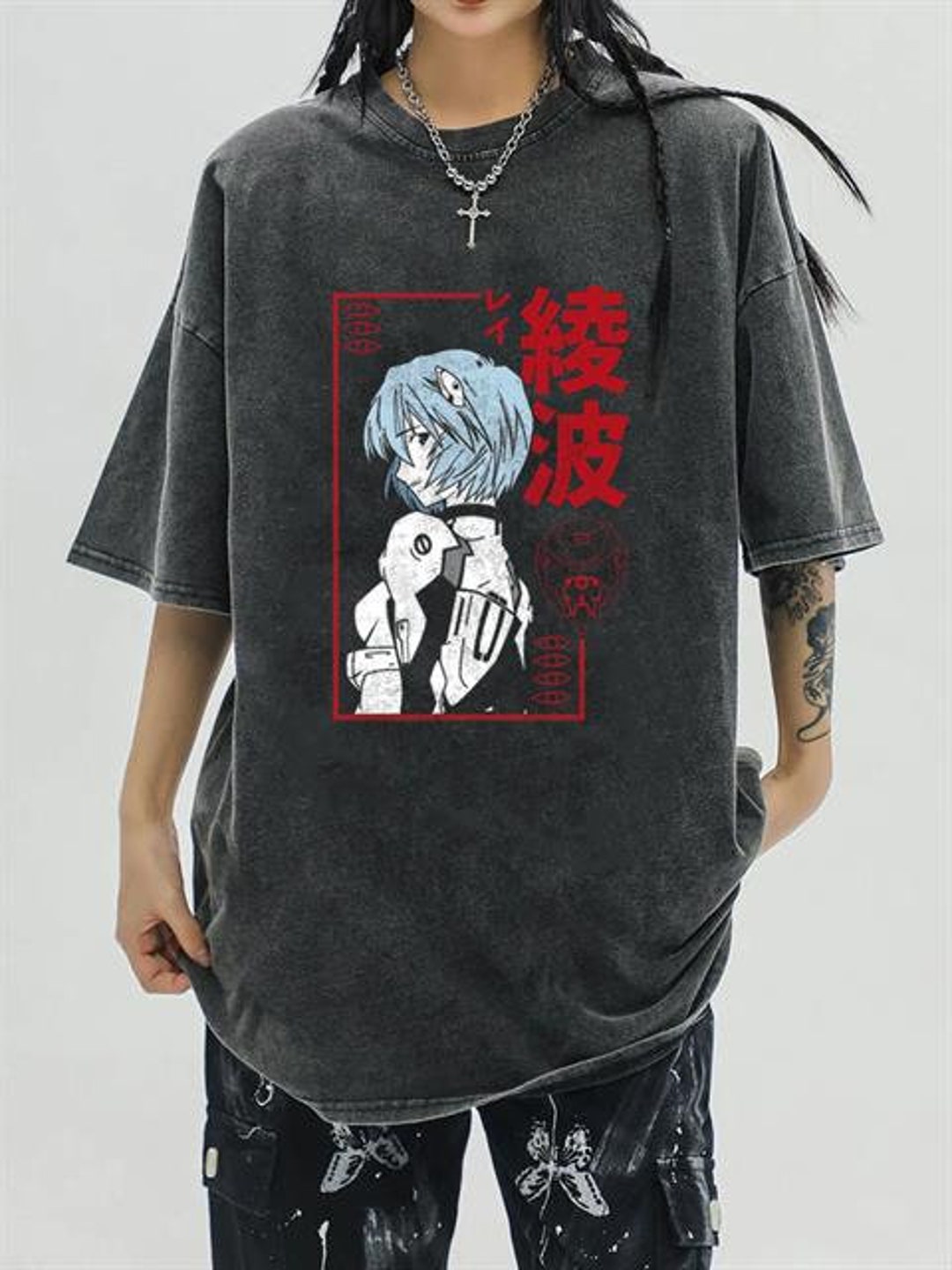 Stylish Vintage Anime T-shirt - Aesthetic Clothing for Fans, Anime Lovers' Gift