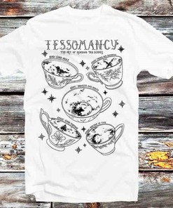 Tea Leaf Reading Fortune Teller Vintage Style T-Shirt - Anime & Cartoon Gift for Mystery Lovers