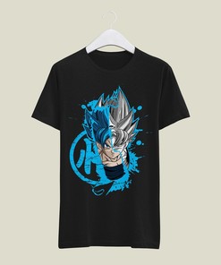Trendy Anime Clothing for Anime Lovers: Unique Japanese Anime T-Shirt with Manga Art, Gift Idea for Fans