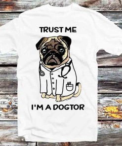 Trust Me I Am A Dogtor Vintage Style T-Shirt - Fun and Cool Present for Anime Lovers and Dog Lovers