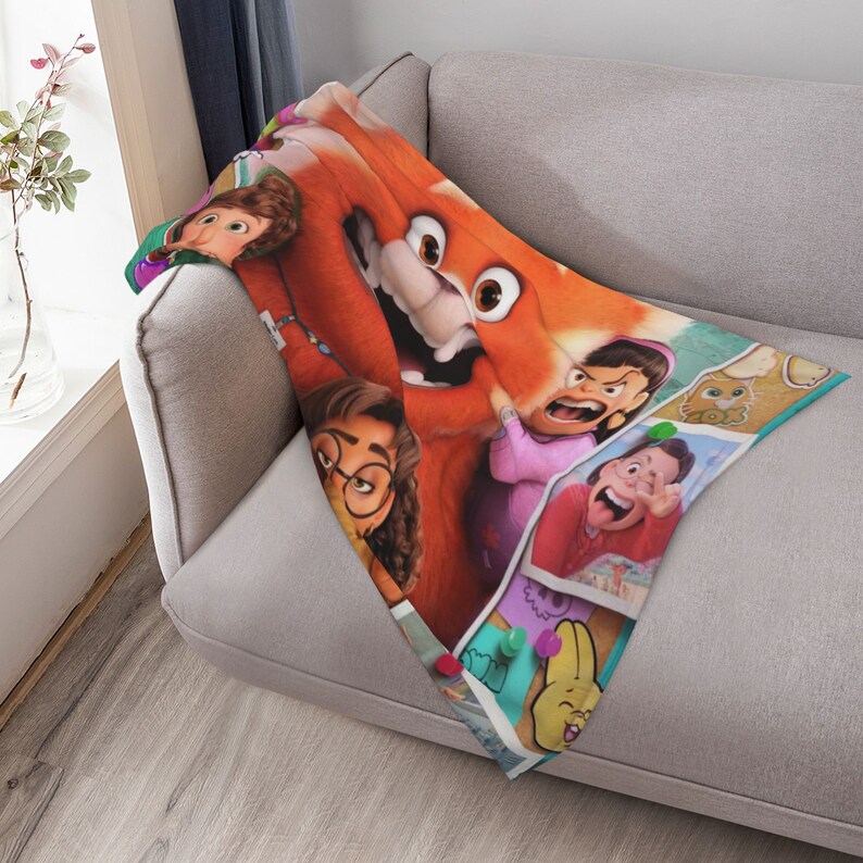 Turning Red Quilt Blanket Set with Personalized Name - Ideal for Home Decoration & Sofa - Image 4