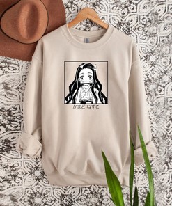 Unique Anime Sweatshirt - Bold Japanese Graphic Hoodie - Unisex Fashion
