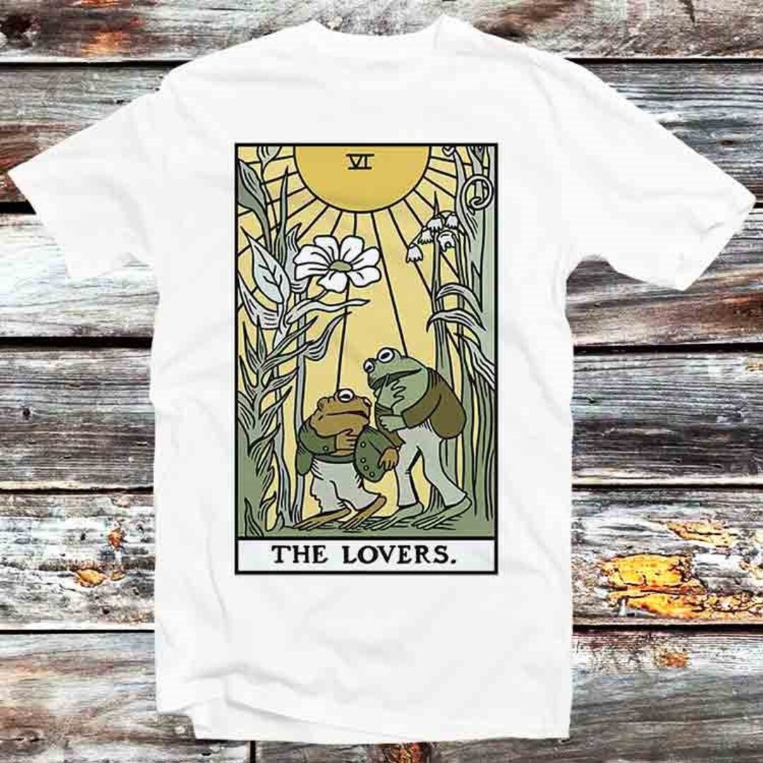 Vintage Retro Lovers Tarot Card Tee - Frog, Toad & Anime Fans Gift Idea