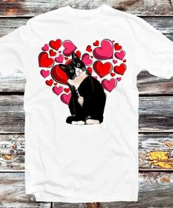 Vintage Retro Valentine Heart Cute Tuxedo Black Cat Tee - Cool Gift Idea for Anime Fans