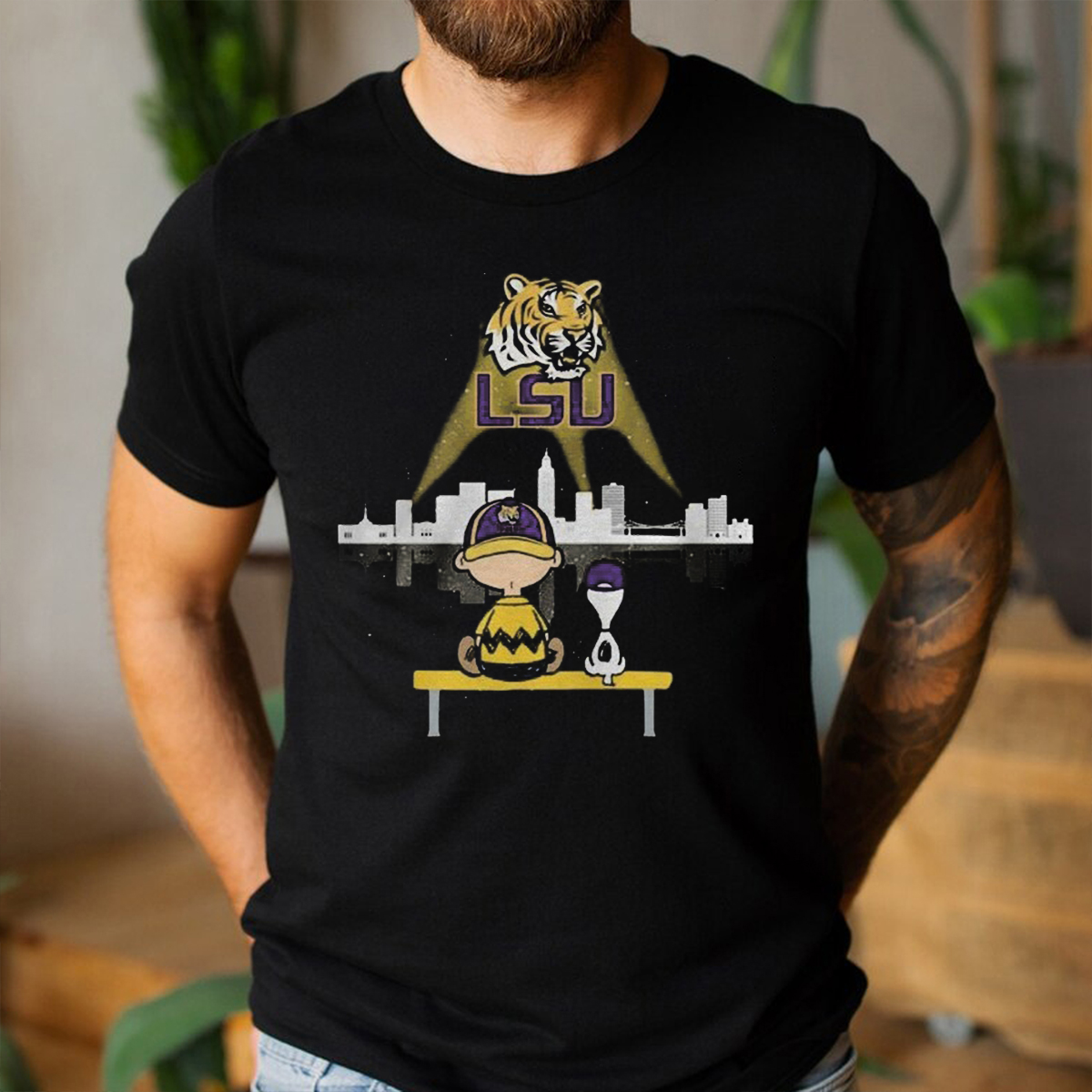 Charlie Brown And Snoopy Lsu Tigers Football Shirt - Fan Gift