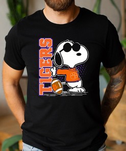Joe Cool Snoopy Clemson Tigers NCAA T-Shirt Hoodie Sweatshirt for Fans Gift