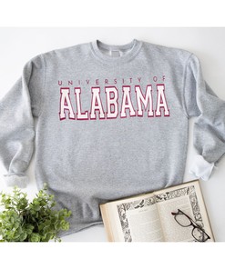 Keep Warm This Winter With University of Alabama Crewneck Sweatshirt