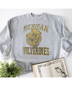 Michigan Wolverines Retro Shirt Sweatshirt Hoodie Perfect for Fans