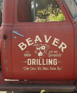 2 Pcs Personalized Hot Rod Garage Beaver Drilling Vinyl Car Decals with Quote