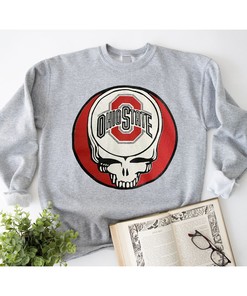 Ohio State Buckeyes Vintage Style Skull T-Shirt Hoodie Sweater for Fans