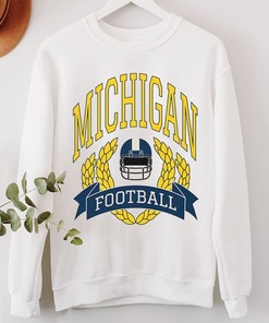 Retro Michigan Football T-Shirt - Vintage Style Tee for Wolverines Fans