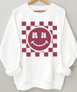Retro Smiley Minnesota Checkered T-Shirt with Vintage Style
