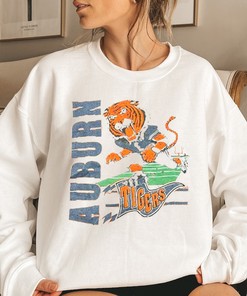Vintage Auburn Tigers Logo Crewneck T-Shirt with Fan Gift Option
