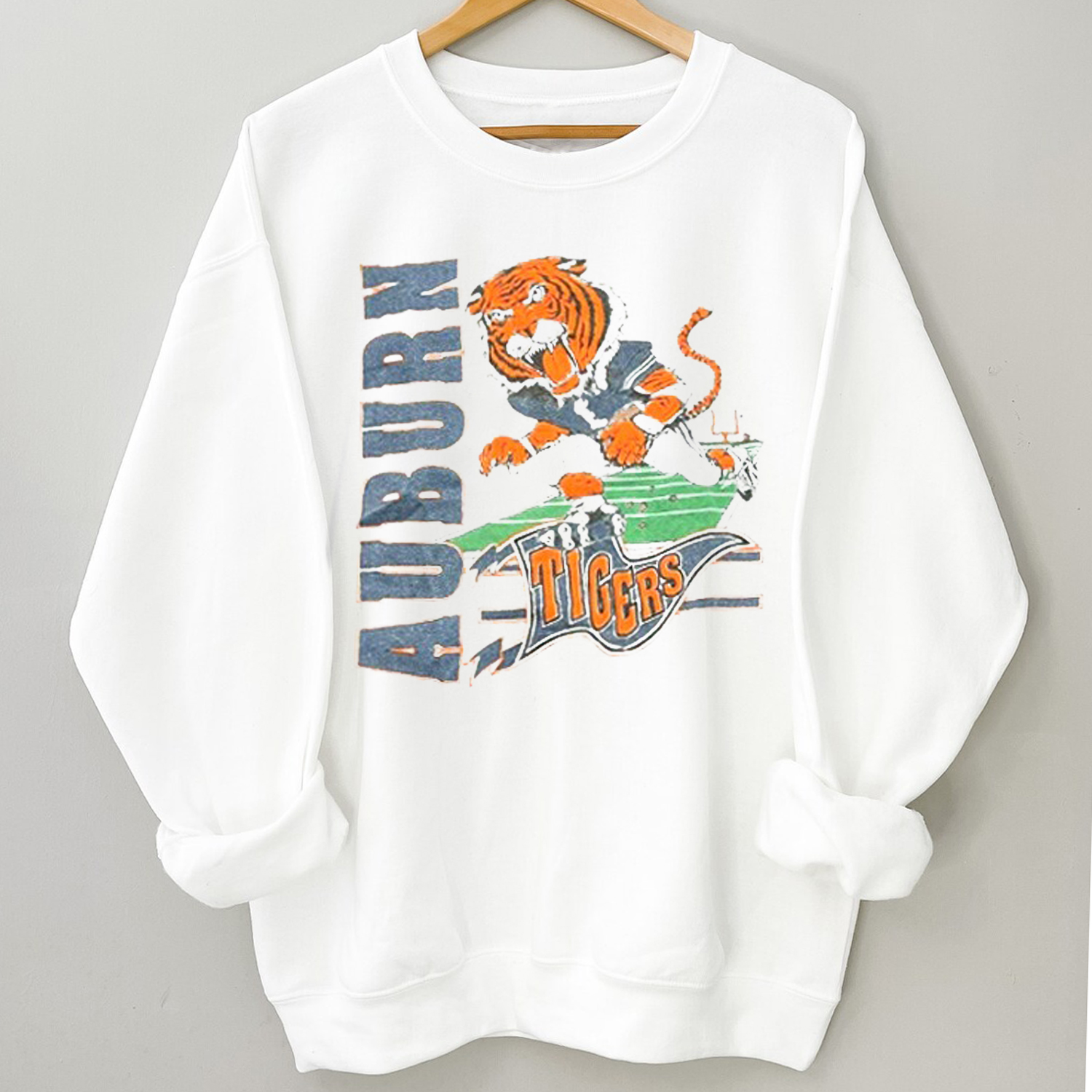 Vintage Auburn Tigers Logo Crewneck T-Shirt with Fan Gift Option