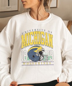Vintage Michigan Crewneck Sweatshirt - Perfect for Fans