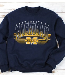 Vintage Michigan Wolverines Shirt - Perfect for Fans
